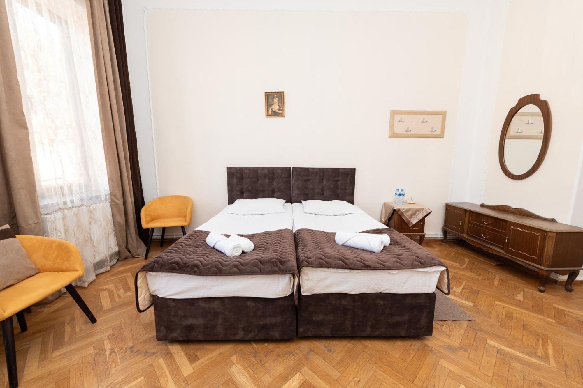 Anna'S Guest House Gori Dış mekan fotoğraf
