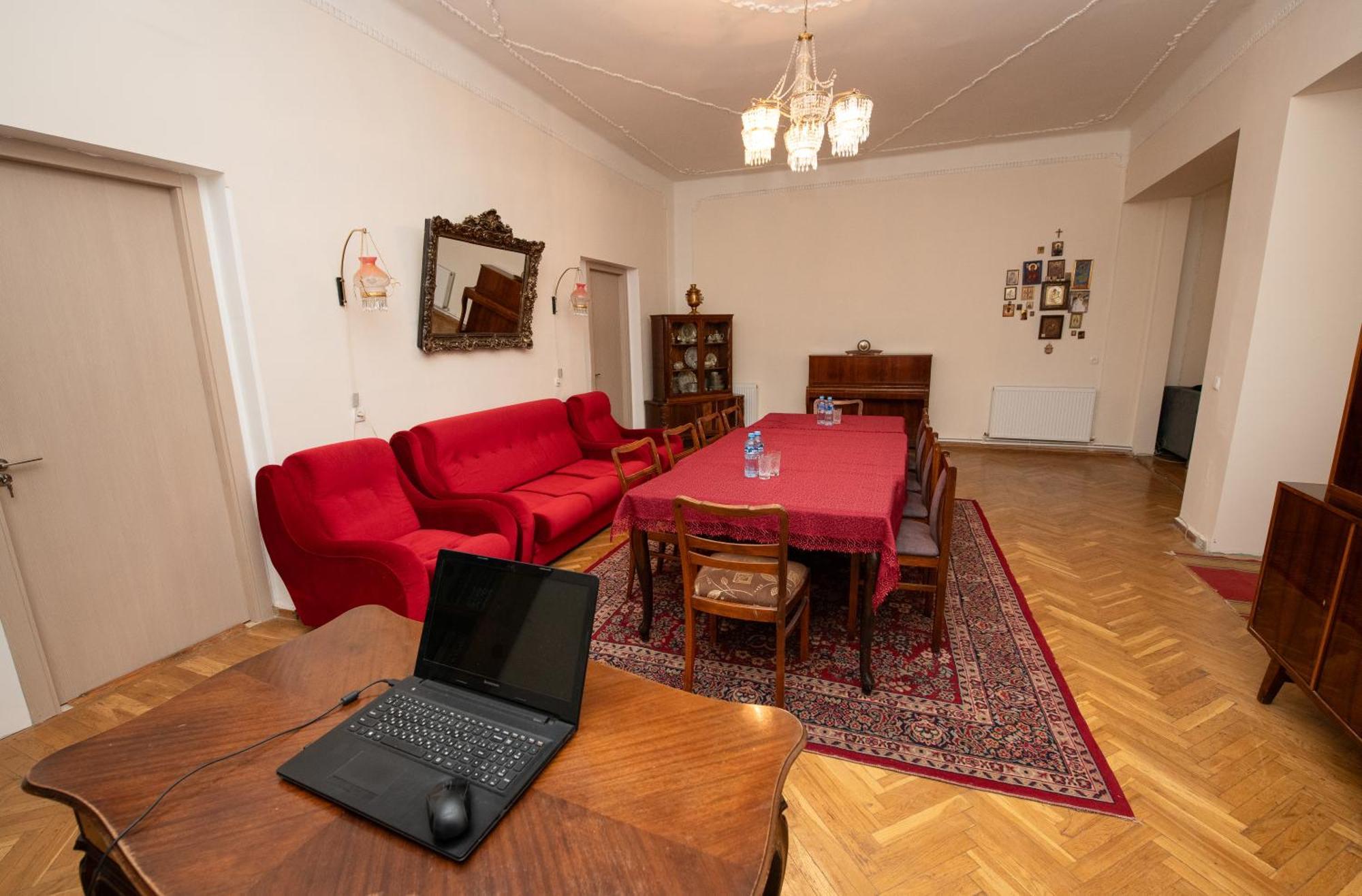 Anna'S Guest House Gori Dış mekan fotoğraf