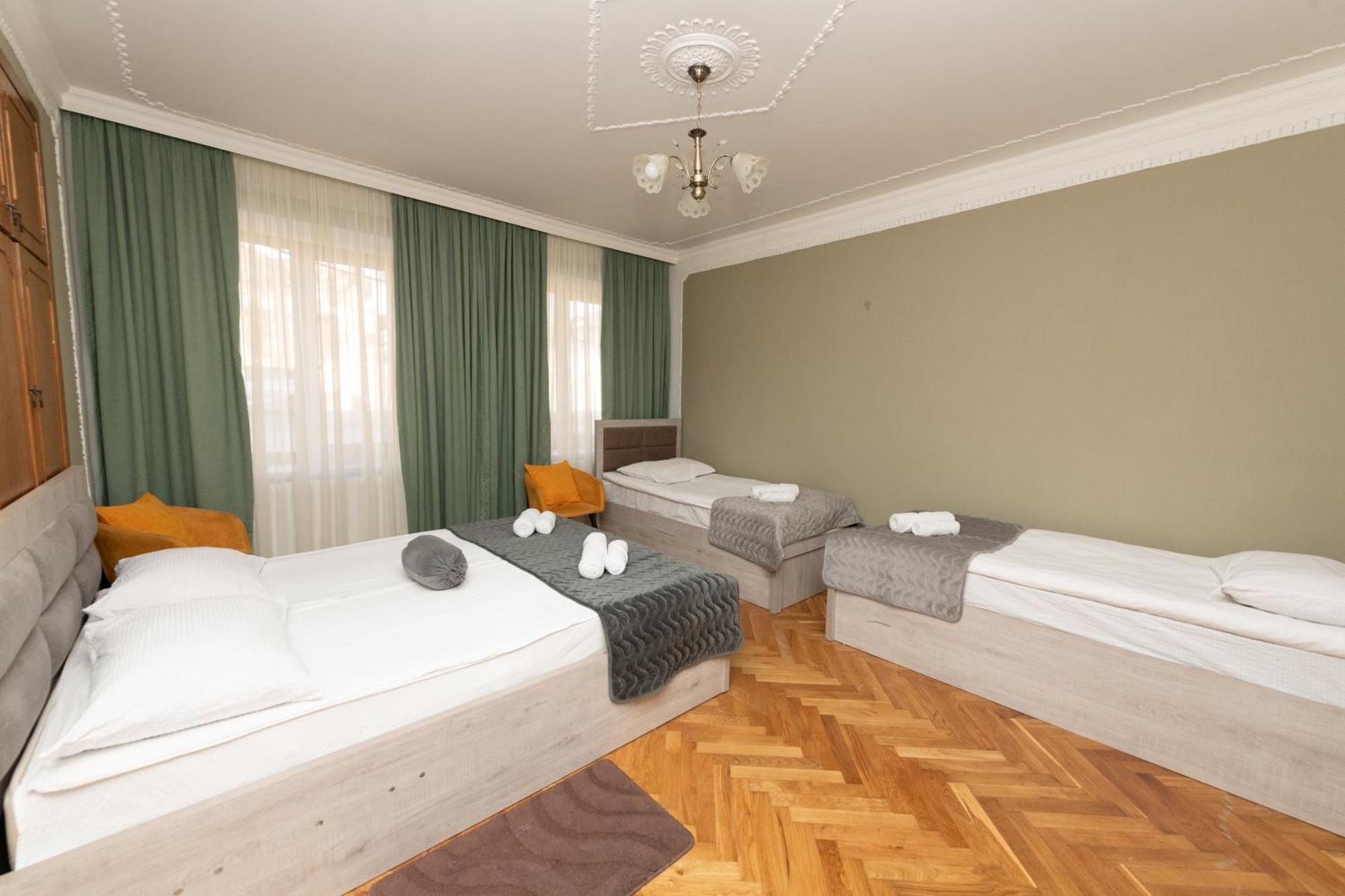 Anna'S Guest House Gori Dış mekan fotoğraf